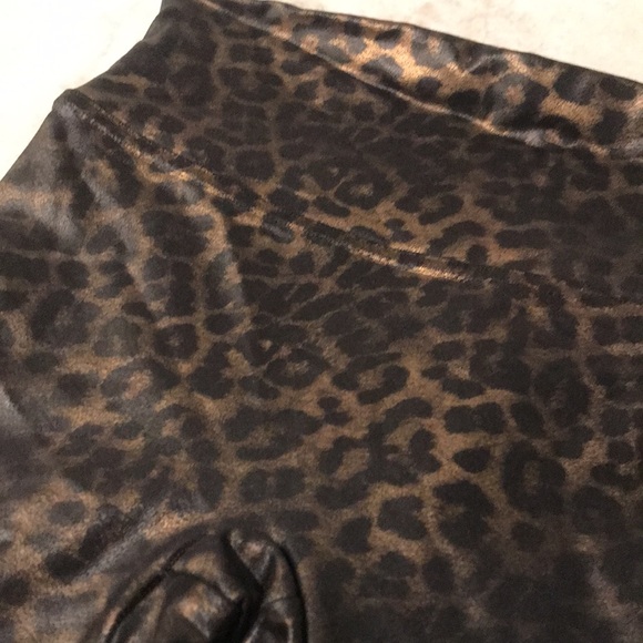 Spanx Leggings Womens Small Leopard Shine Faux Leather Animal Print 20270R Luxe - Picture 6 of 14